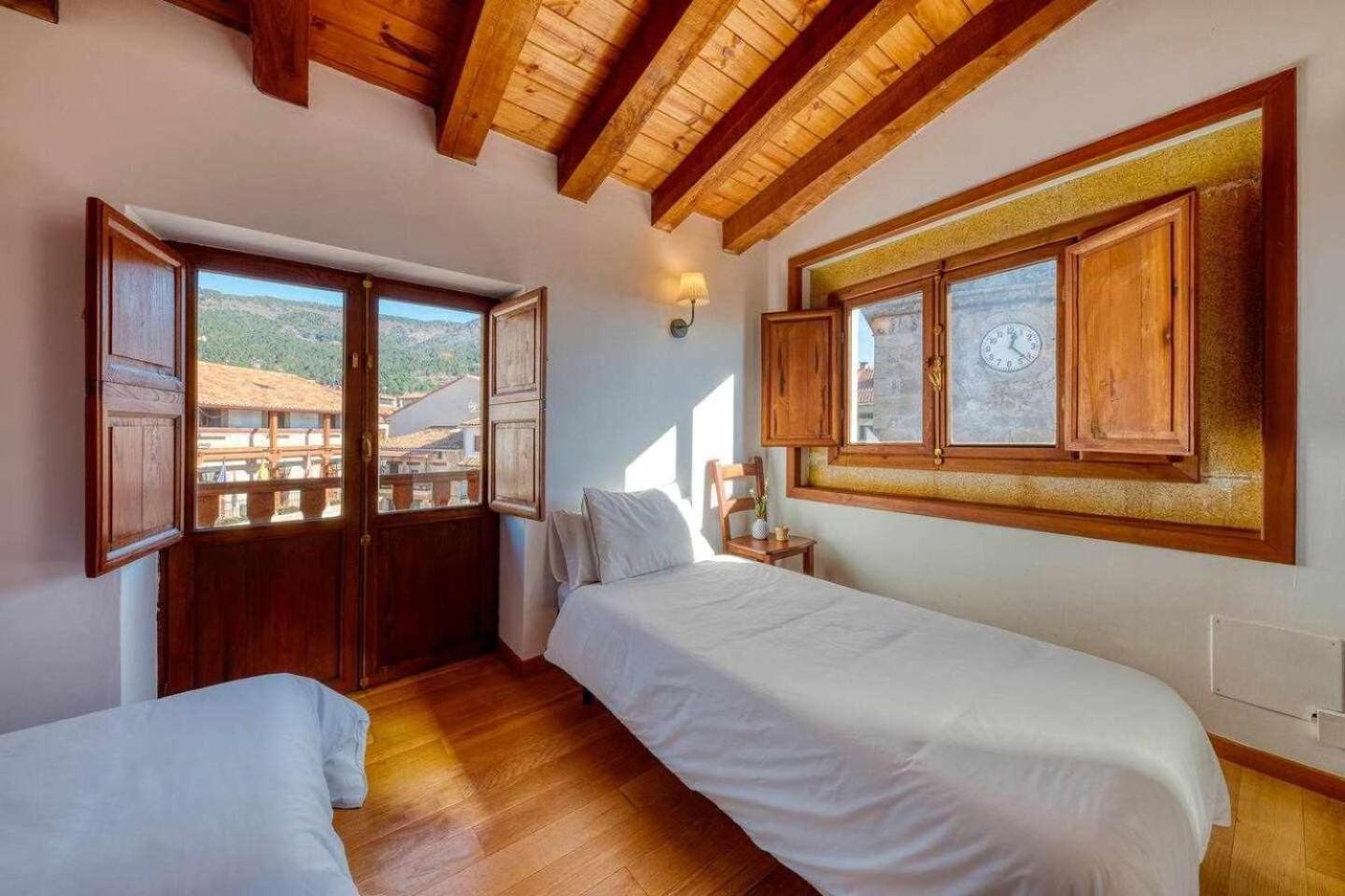 Maison d'hôtes Cuesta Del Reloj à Piedralaves Extérieur photo