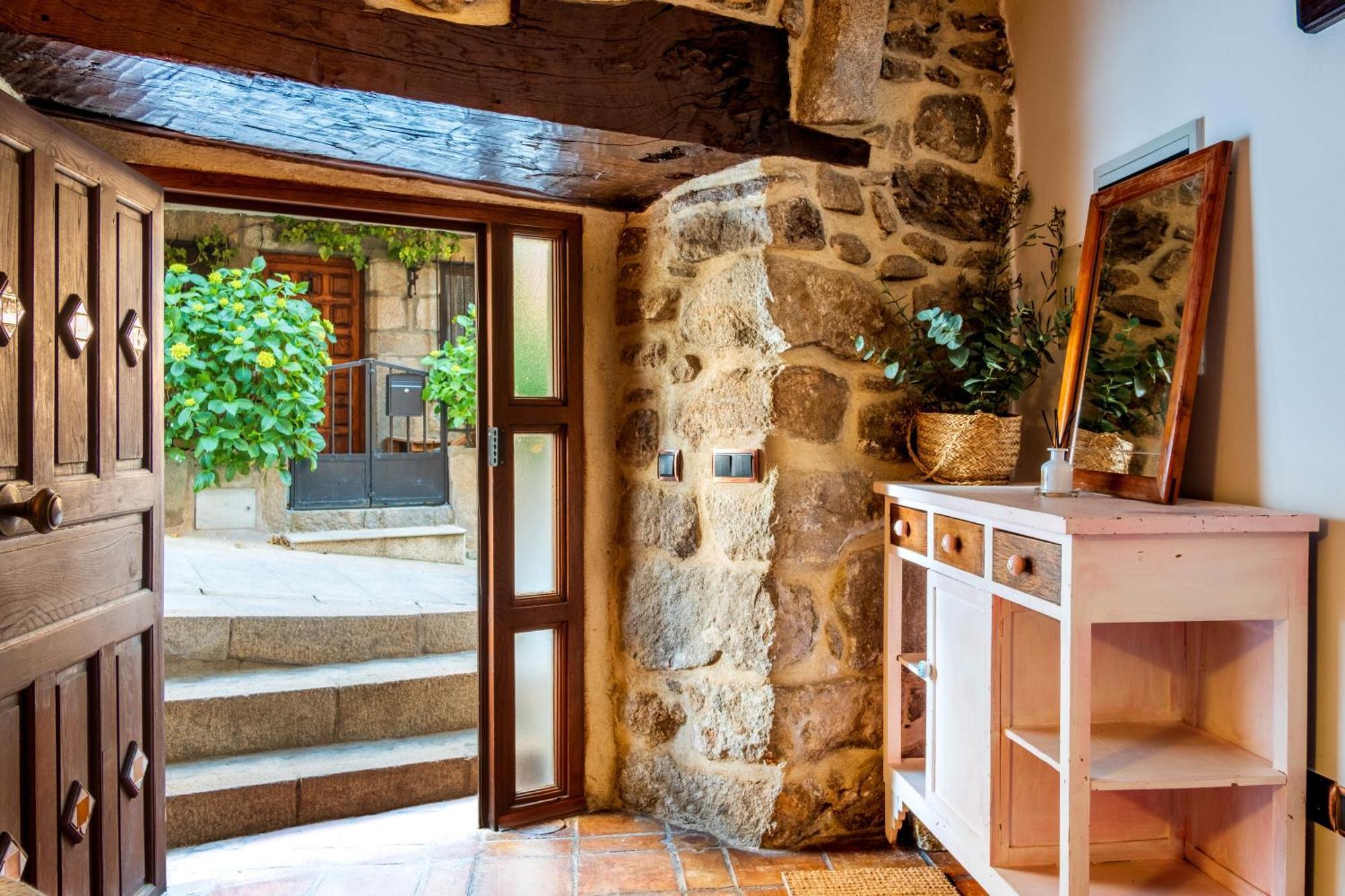 Maison d'hôtes Cuesta Del Reloj à Piedralaves Extérieur photo